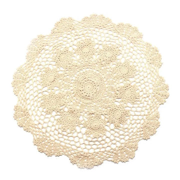 serviette table coton beige clair crochetée motifs floraux traditionnelle artisanale 40cm