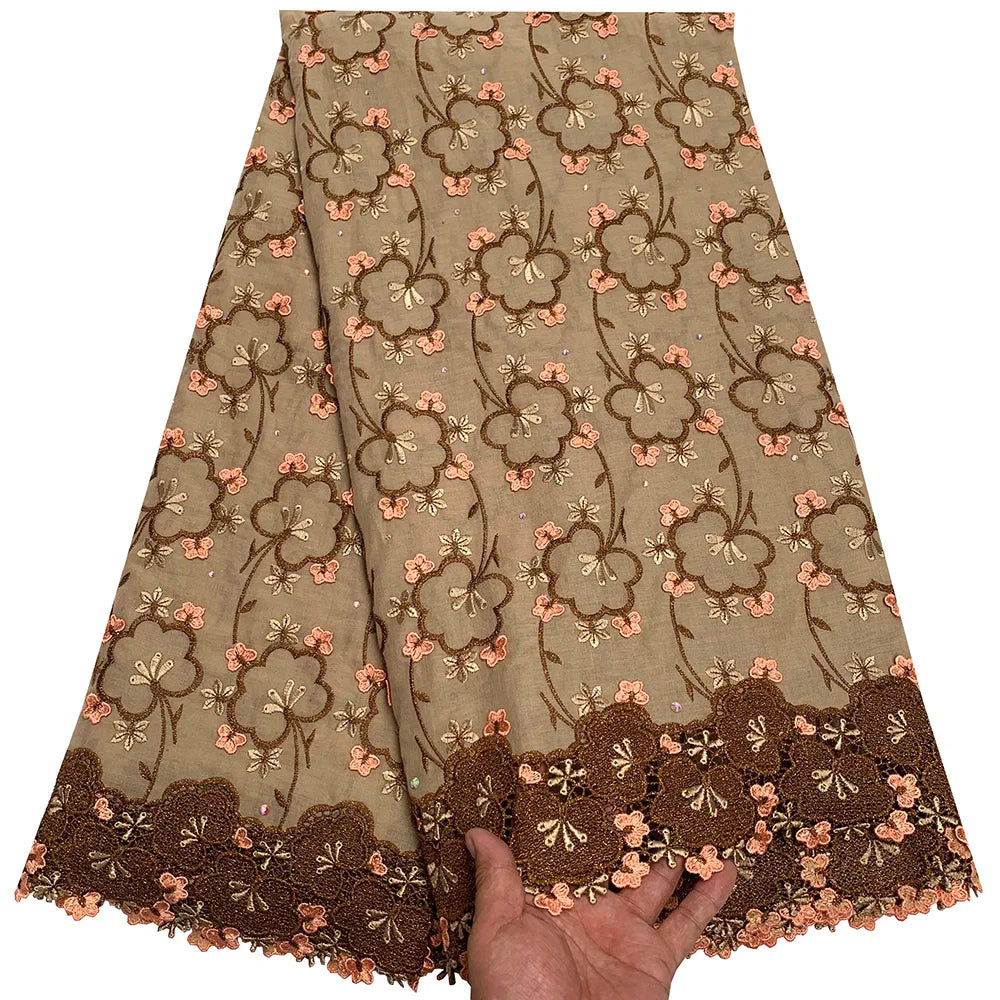 tissu coton dentelle fleurs stylisées noir beige vert rouge jaune rose yards broderie fine
