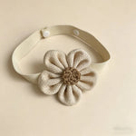 accessoire fenêtre fleurs crochet tissu texturé clips beige marron clair decoratif artisanal
