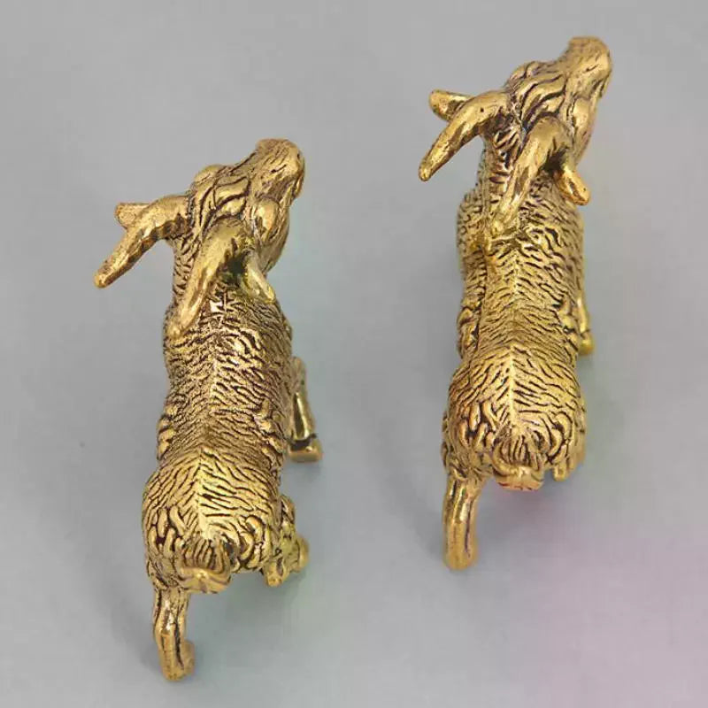 statuette chèvre jaune doré résine décorative cornes détaillées intérieur traditionnel animalier