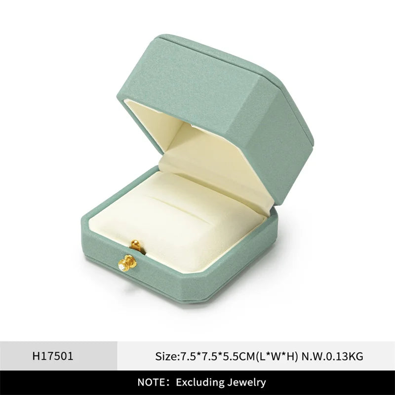 boîte rangement bijoux cuir velours strass coeurs bagues argent rose classique dorés festival mariage