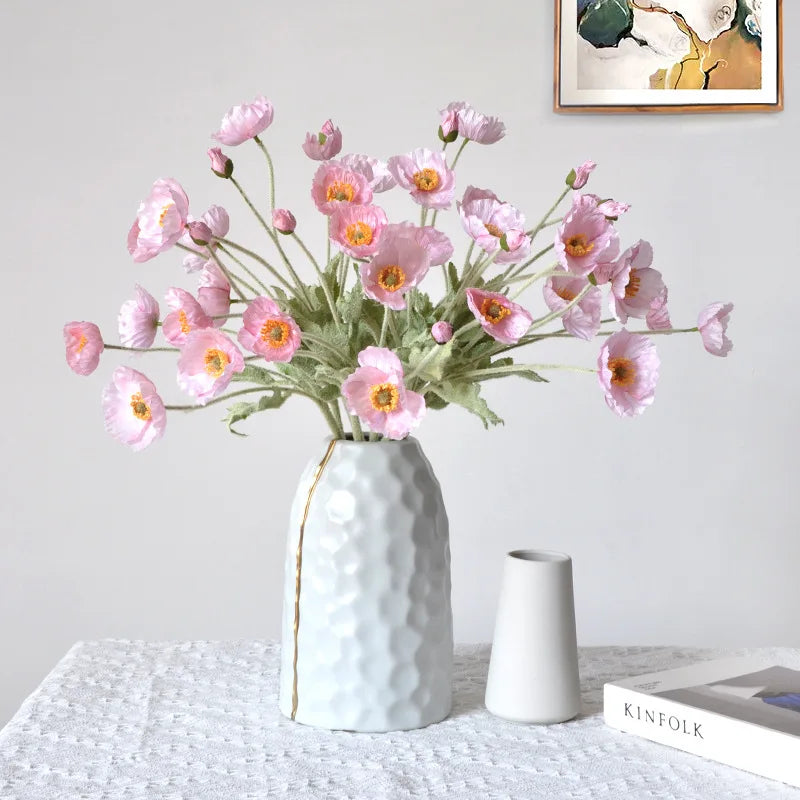 bouquet artificiel fleurs simples rose clair vert feuilles vertes moderne minimaliste décoration intérieure noël