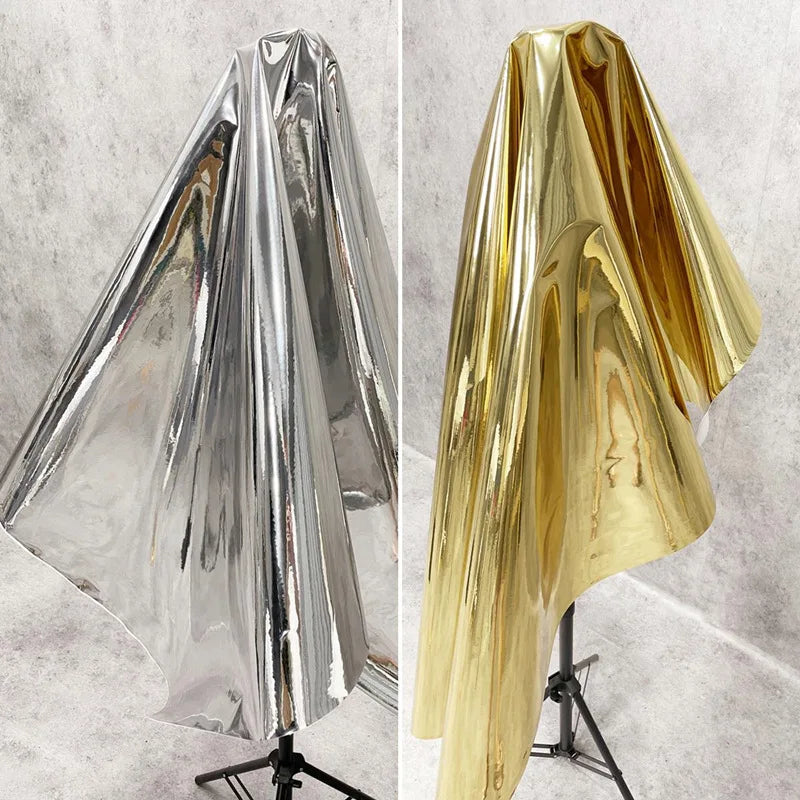 tissu métallique brillant imperméable argent or lisse moderne élégant polyester scenaristique