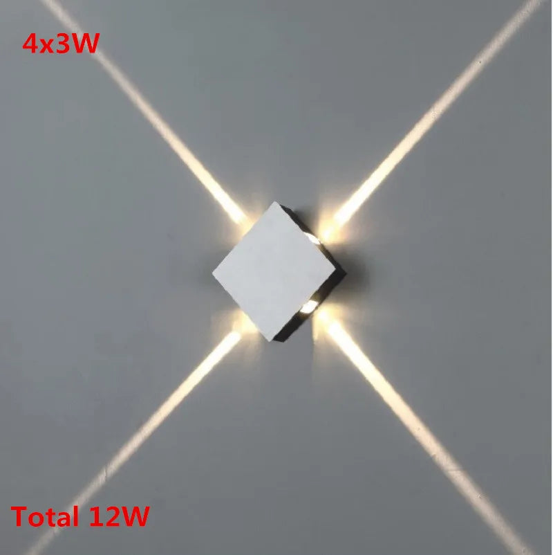 applique murale led moderne blanc noir fixee mur contemporaine carrée sources lumineuses