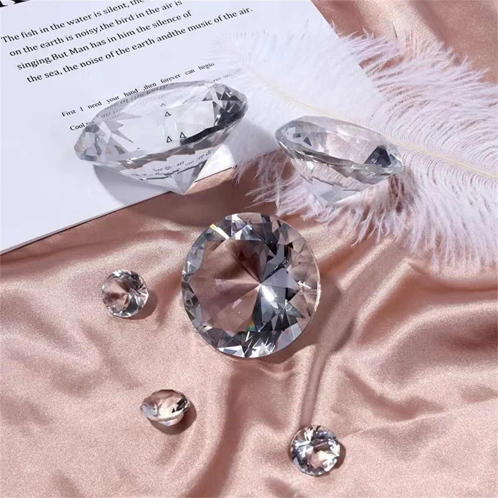 presse papier diamant artificiel multicolore facettes brillantes support métallique moderne décoration occasion fête anniversaire