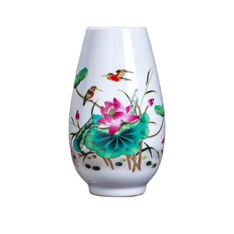Vase en porcelaine décoré de fleurs de lotus colorées, d'oiseaux et de feuillage verdoyant.