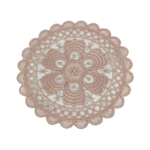 serviette table blanche dentelle broderie florale vintage classique décoration table repas maison