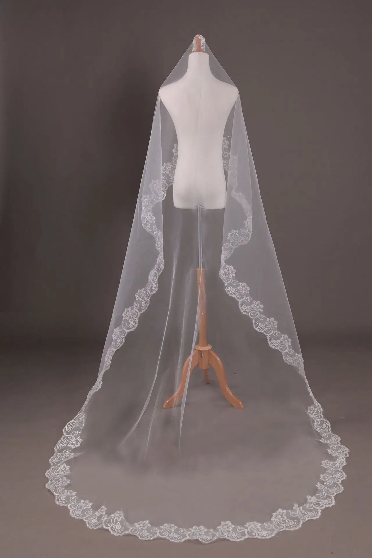 voile mariée blanc broderie florale classique bord dentelle polyester unique