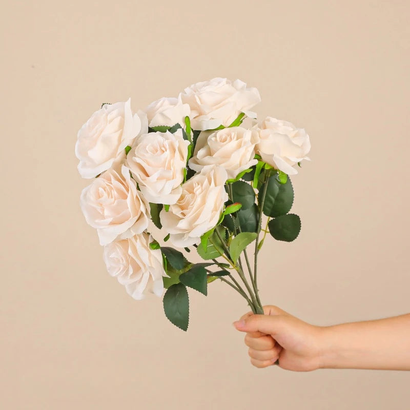 décoration intérieure bouquet roses artificielles violet rouge classique mariage anniversaire baby shower