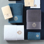 ensemble serviettes bain coton blanc broderie dorée monogramme luxe spa sport sport
