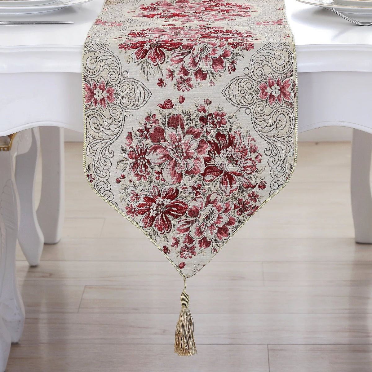 chemin table floral ornements tissu décoratif couleurs variées classique table manger
