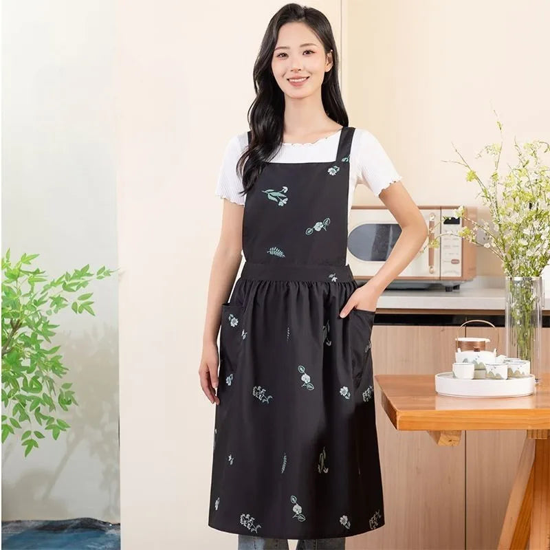 tablier cuisine noir fleurs blanches coton polyester plissé croisé dos poches classique imperméable