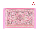 tapis ornements floraux motifs géométriques rouge beige bleu rose vert classique traditionnel miniature