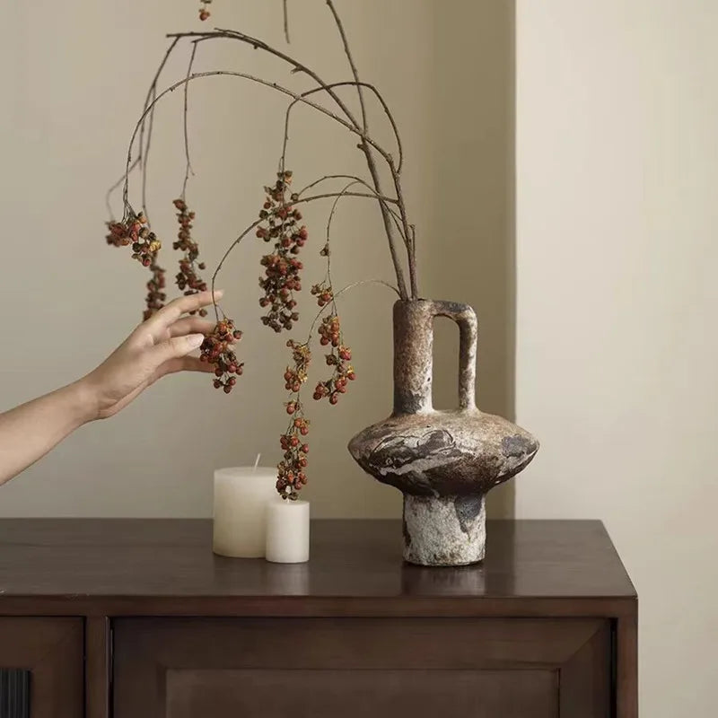 vase céramique marron gris branches séchées rustique vintage arrangement floral