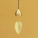 cloches vent dorées feuilles striées moderne décoration jardin sonore extérieur suspension chaîne noire naturelleextérieur