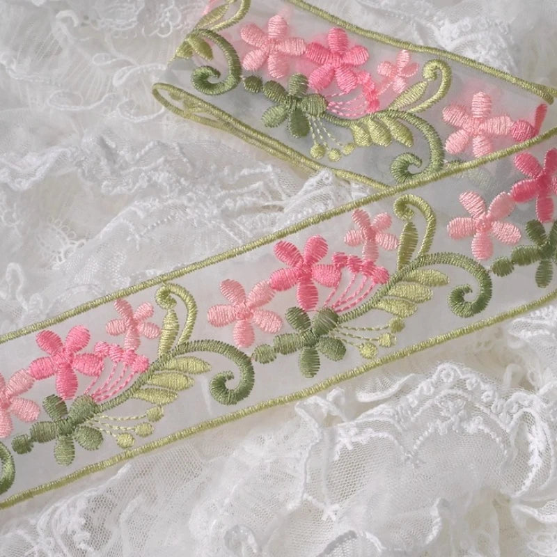 ruban décoratif broderie florale polyester 4.5cm large vert rose violet bleu clair gris translucide