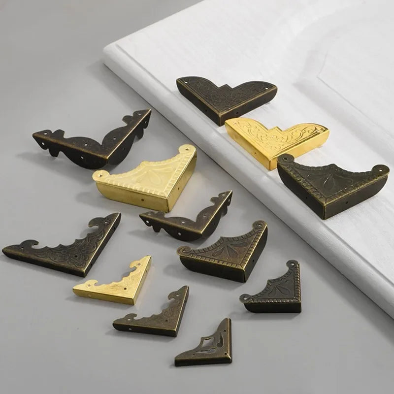 protections d'angle decoratives or bronze ornements floraux vintage fixations maison woodworking echangement