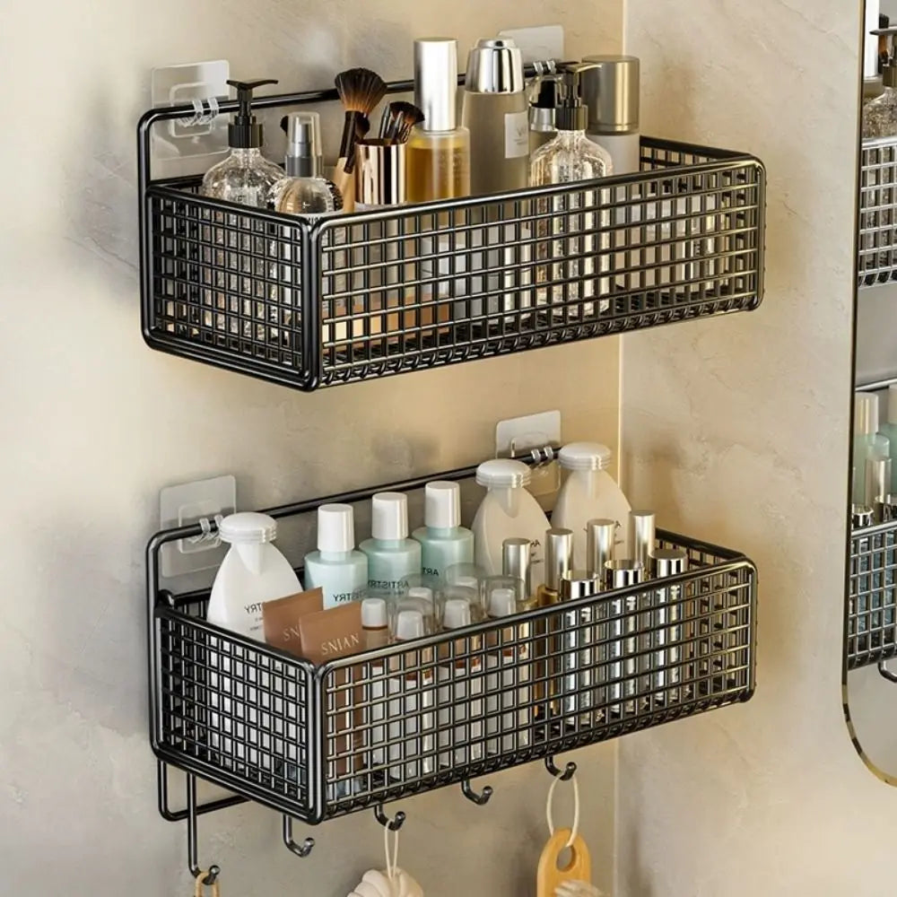 panier suspendu moderne noir blanc maille métallique clips magnétiques accessoires cuisine produits toilette salle