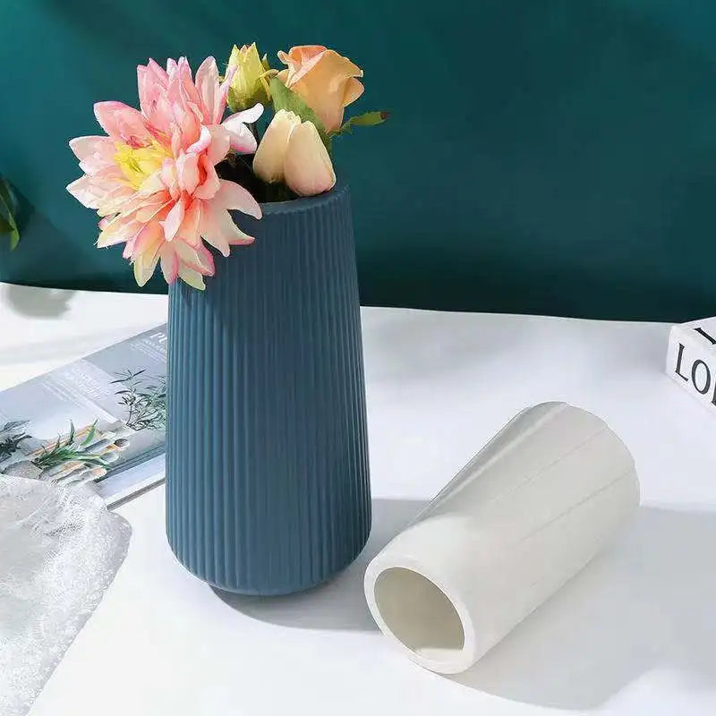 vases décoratifs modernes rayures verticales bleu blanc rose vert pastel minimaliste