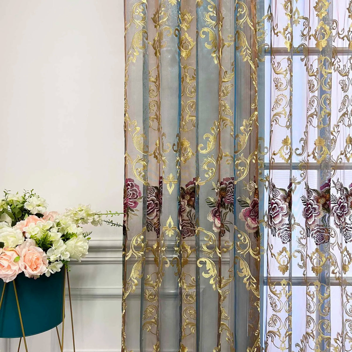 rideau floral transparent gris doré bleu élégant tulle brodé anneaux fenêtre maison