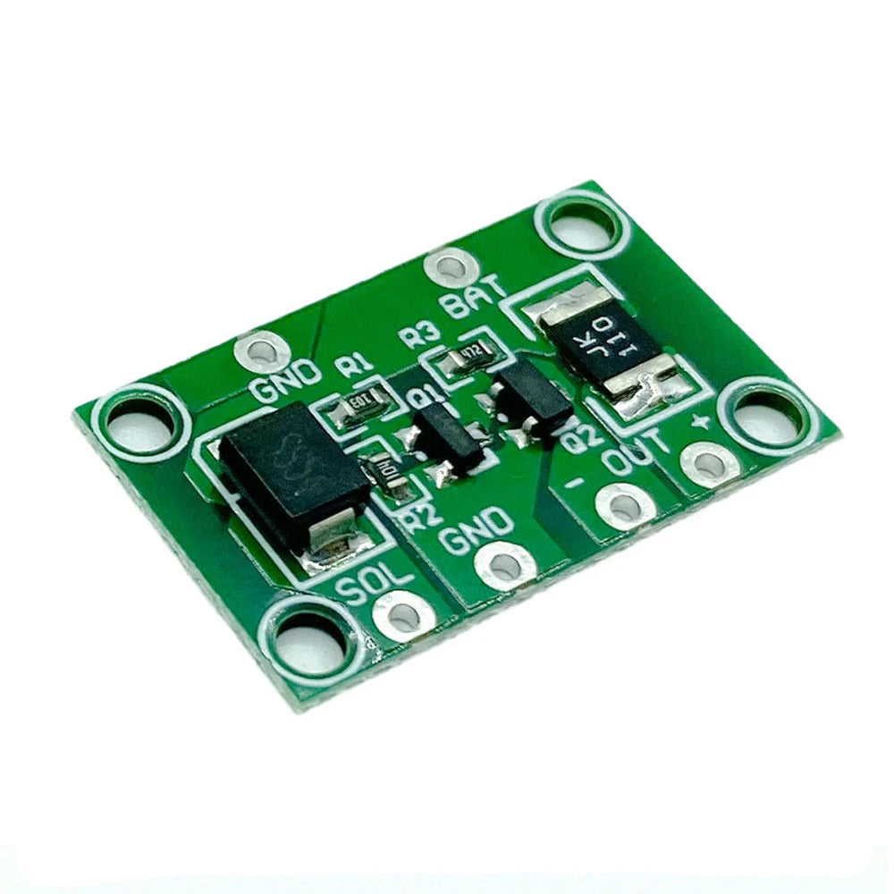 contrôleur lampe solaire induction lumière charge batterie 3.7V 24V technique vert transistors résistances condensateurs