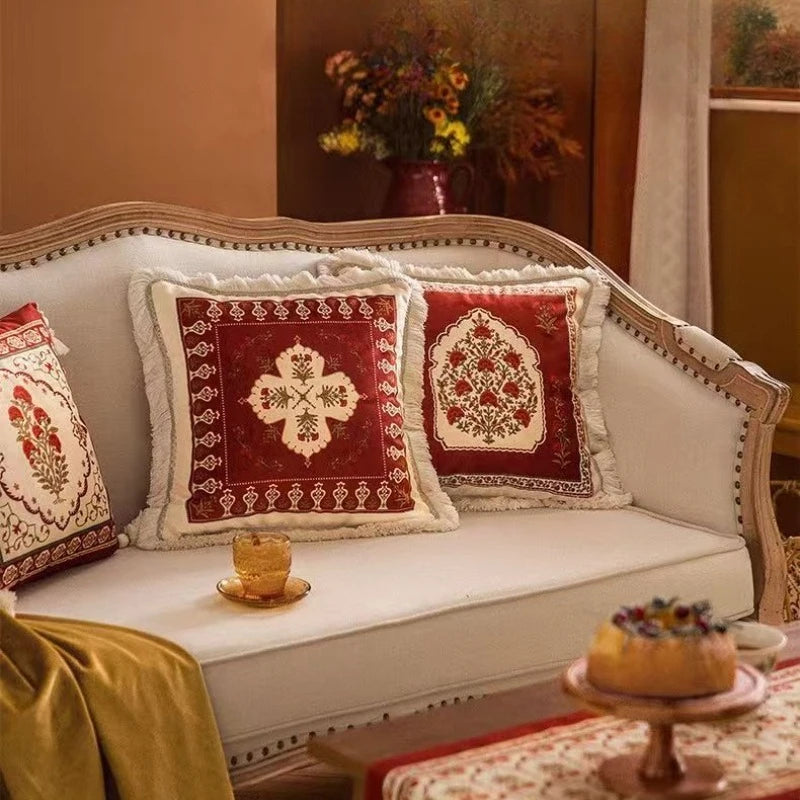 coussin carré fleuri rouge velours polyester traditionnel décor maison voitures 45x45cm 55x55cm
