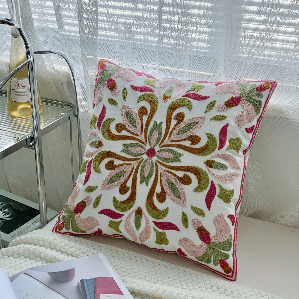 taies d'oreiller coton polyester ethnique floral brodées couleurs vives motifs géométriques coussins deco 45x45cm
