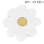 guirlande fleurs anniversaire mariage blanc jaune simple décoration minimaliste océillets inclusion ruban protection