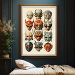 Le panneau représente une collection de masques décoratifs de styles et d'expressions variés, créant une atmosphère mystérieuse et intrigante dans la pièce.