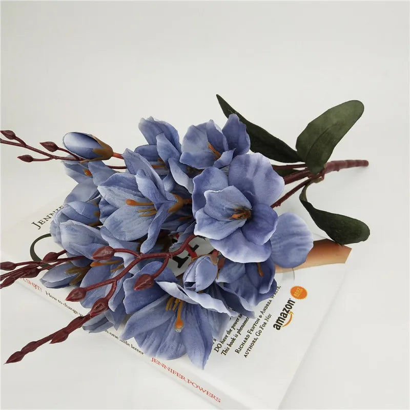 bouquet artificiel fleurs magnolia soie blanc bleu violet rouge intérieur décoration maison anniversaire fête