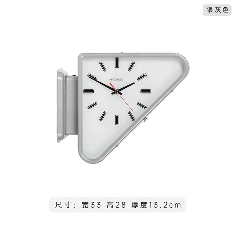 horloge murale vintage rétro argentée rouge noire fleurs métal perforé