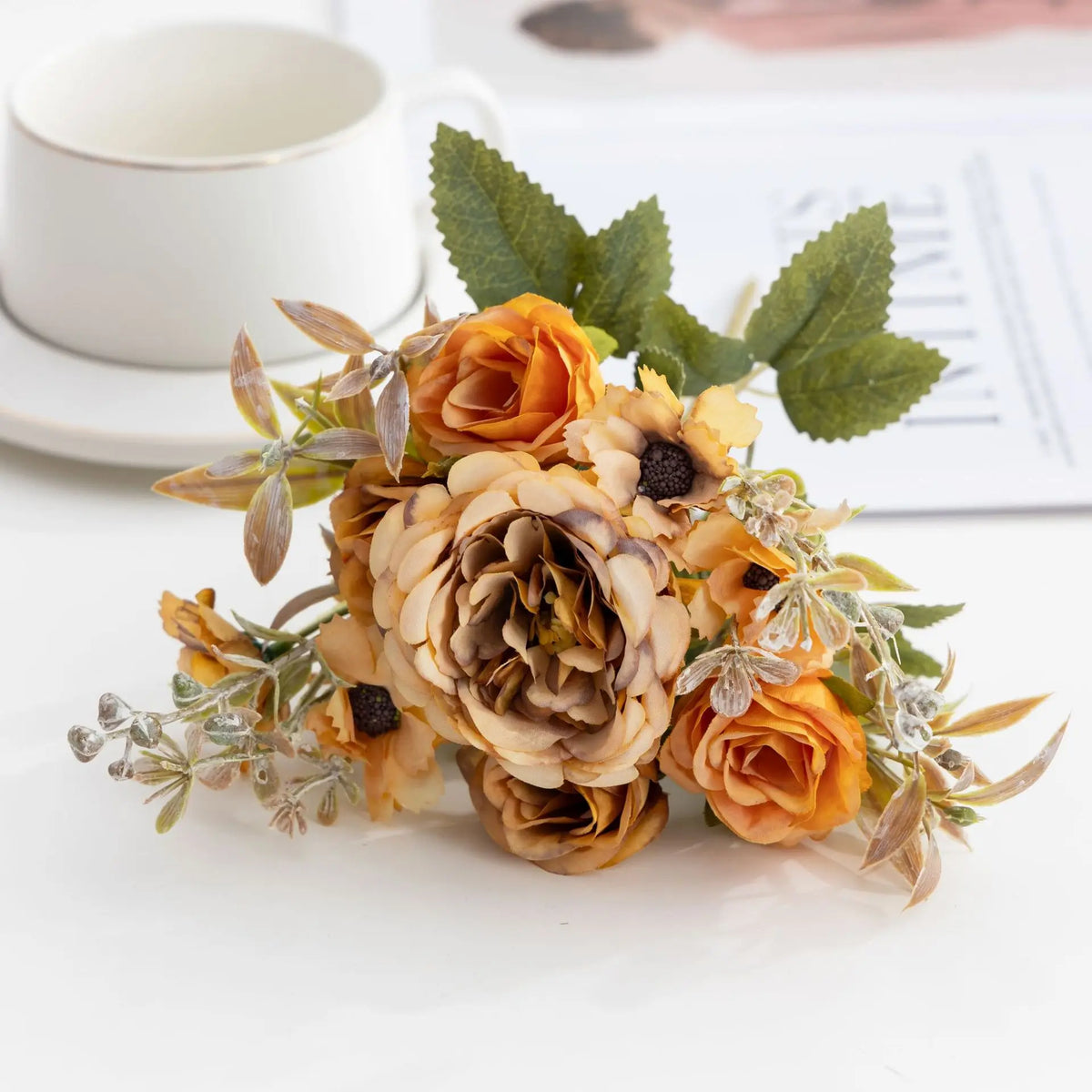 bouquet fleurs artificielles roses oranges mariage extérieur decoration romantique vintage