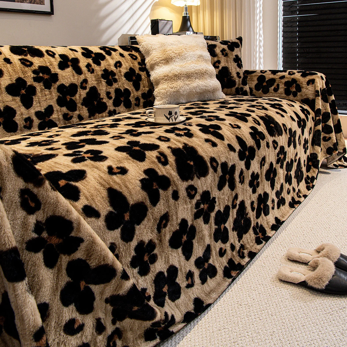 couverture canapé imitation fourrure léopard beige noir moderne salon décoration hiver confortable grande taille