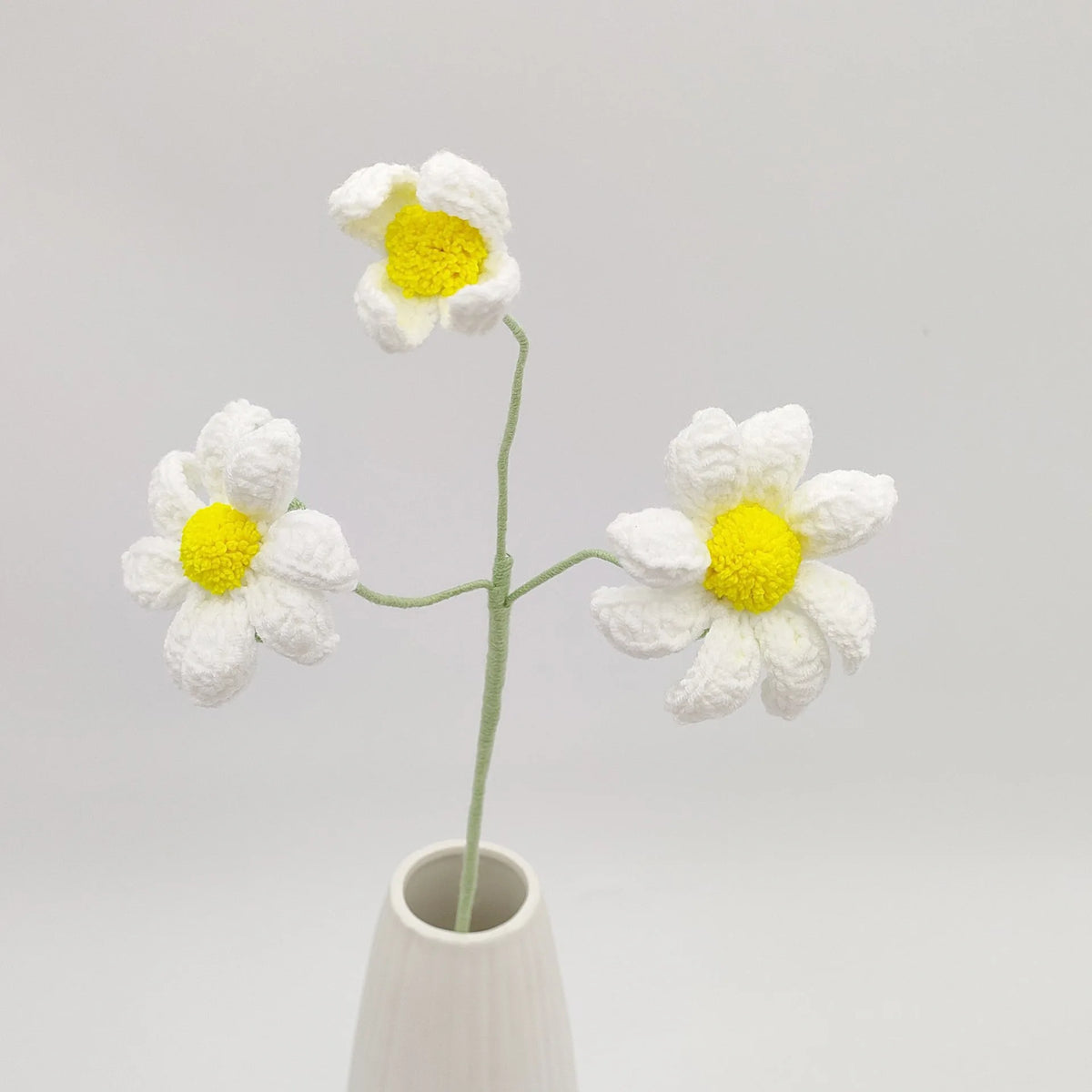 bouquet artisanal fleurs artificielles polyester blanc bleu rouge violet jaune décoration intérieure mariage anniversaire