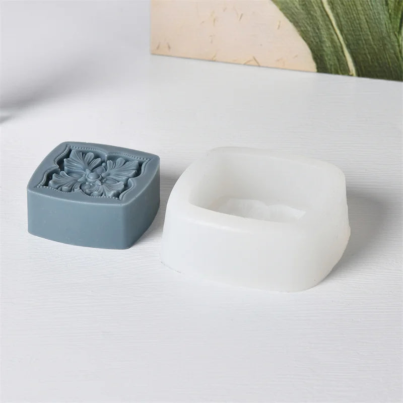moules savon silicone motifs floraux vintage bleu clair blanc détaillés artisanauxDecorationChocolat