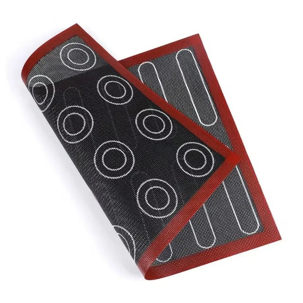 tapis cuisson silicone macarons cercles imprimés beige rouge moderne