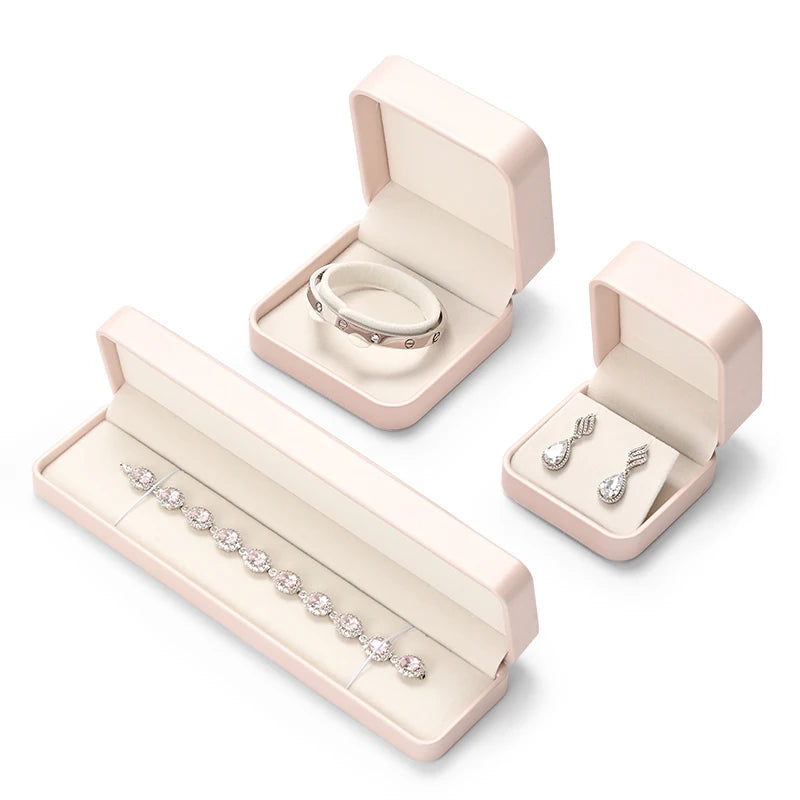 boîte bijoux rose rangement bague collier boucles oreilles bracelet organisation élégante moderne respectueux environnement