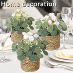 plantes artificielles vertes pot tressé feuilles texturées décoration intérieure rustique blanc marron chambre
