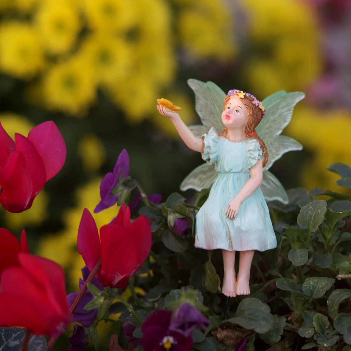 figurine fée jardin bleu vert rose ailes translucides piquet métallique robe volants couronne fleurieextérieur