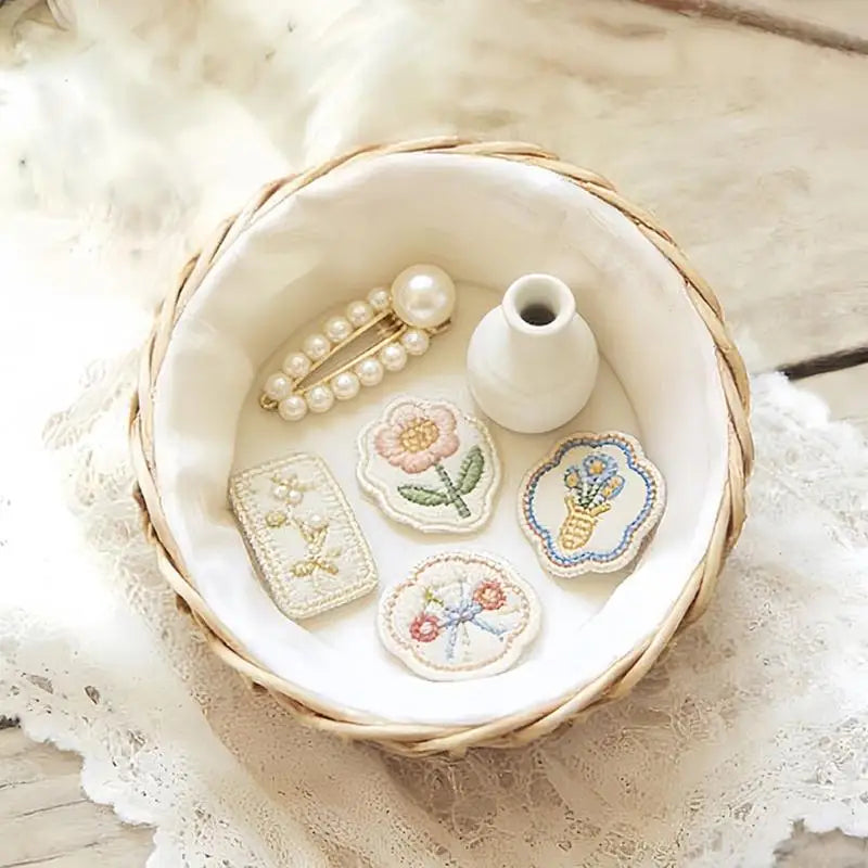 paniers osier tressés pliables rangement maison accessoires decoration taille grande petite traditionnels beigeclairintérieurblanc