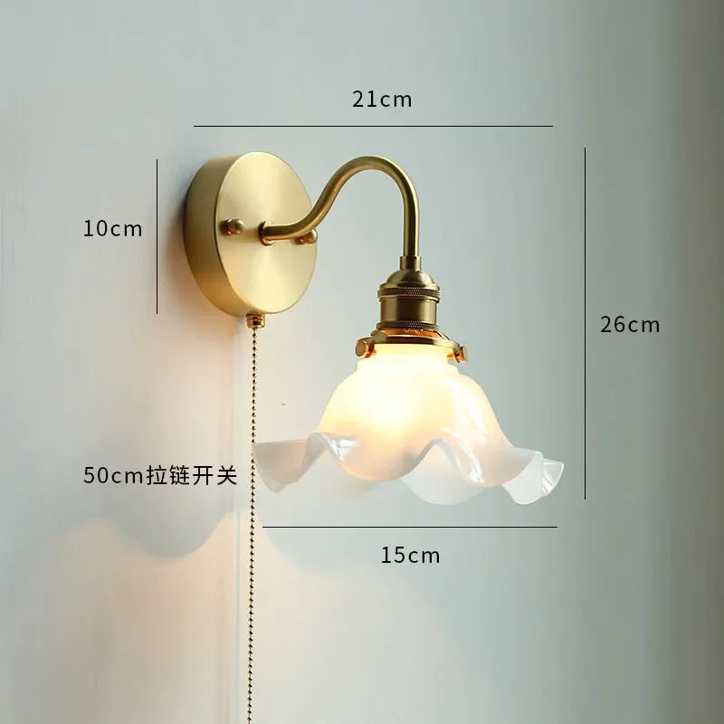 lampe murale moderne or blanc rayures verticales ampoules led cordon doré fixations vis 220v