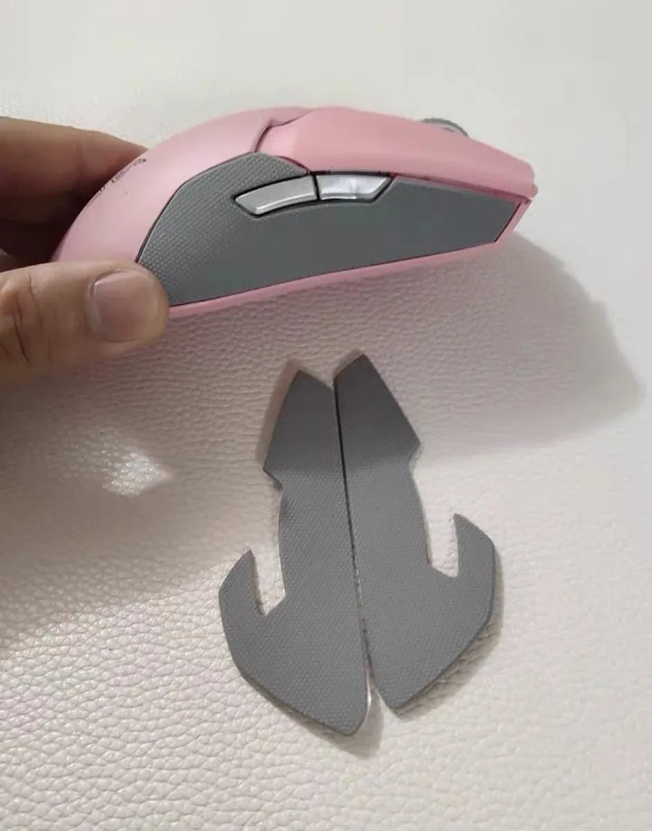 protège mains souris gris blanc jaune rose noir rouge texture micro perforée adhésif moderne
