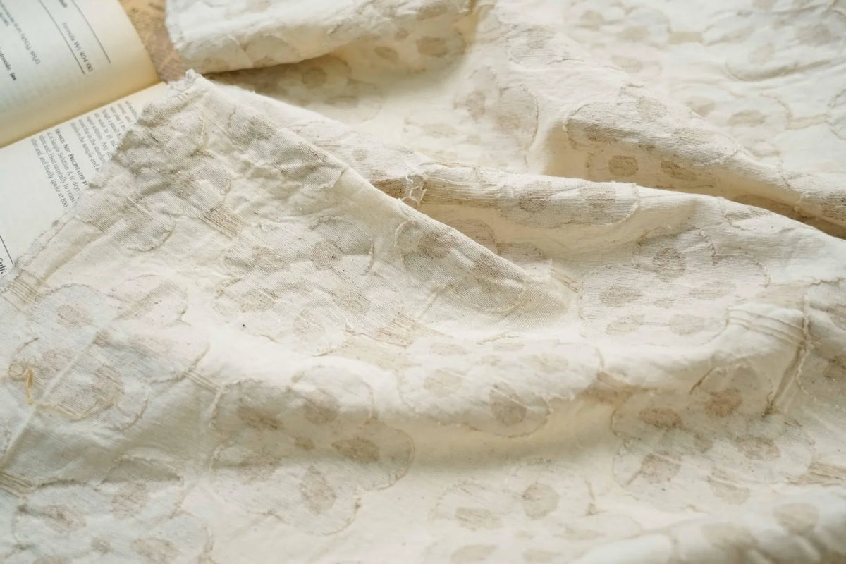 tissu coton beige fleurs simple texture classique résistant environnemental 150cm