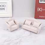 canapé miniature classique coussins beige clair rayures horizontales jeu enfants décoration maison bricolage