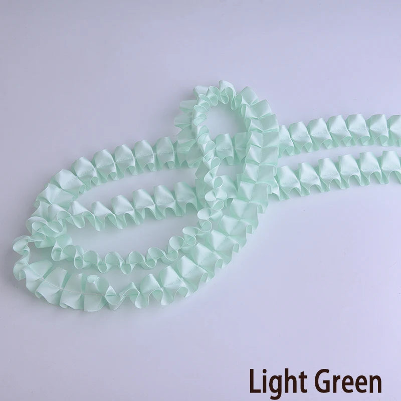 ruban plissé blanc rose bleu clair vert pastel opacité élastique décoration artisanale couture détails