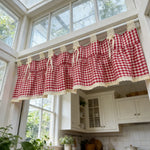 rideau rouge vichy semi transparent polyester dentelle blanche fenêtre rustique chambre cuisine