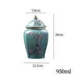vase bleu blanc pot épices céramique couvercle poignée ornements floraux classiques
