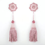 pompons rideau dorés tissés noeuds traditionnels fixations accessoires décoration intérieure textiles maison