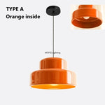 lampe suspendue moderne orange brillante salon chambre intérieur éclairage contemporain métal