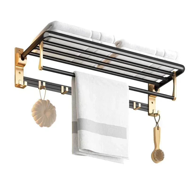 Support mural avec serviettes et accessoires de salle de bain organisés